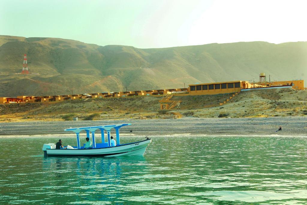 Sama Wadi Shab Resort Tiwi Extérieur photo